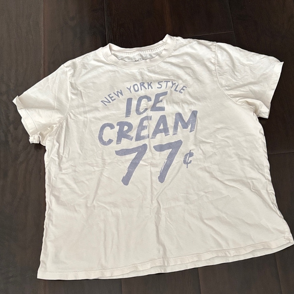 American Eagle Outfitters Cream Graphic Tee